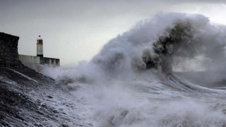 Καιρός: Θυελλώδεις άνεμοι και νεφώσεις