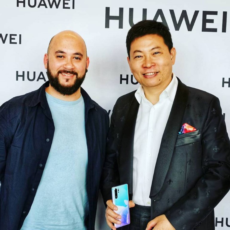 Με τον Πρόεδρο της Huawei, Richard Yu και το νέο P30 Pro