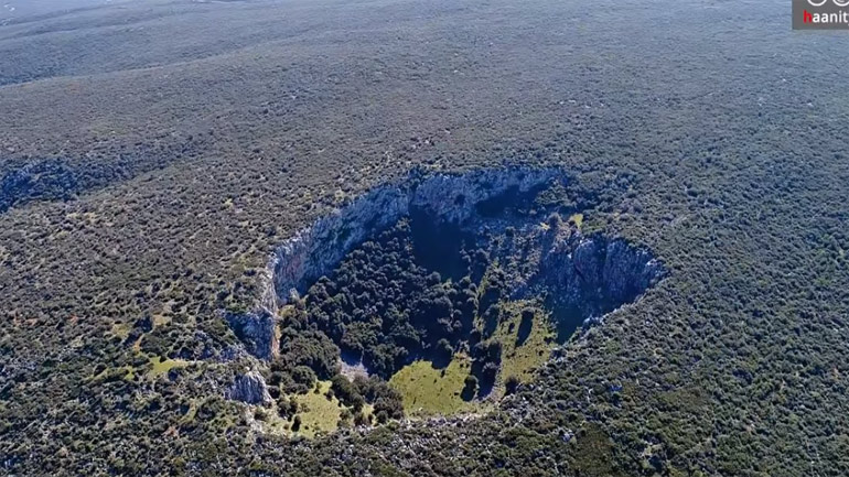 Ο μυστηριώδης κρατήρας της Βοιωτίας