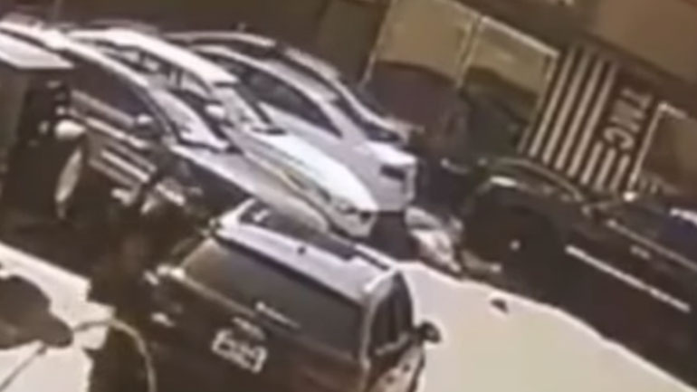 Καρέ-καρέ η στιγμή της δολοφονίας του ράπερ Nipsey Hussle