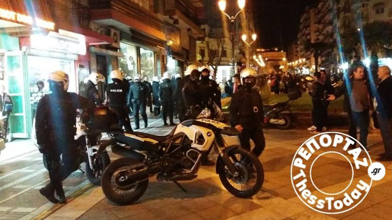 Θεσσαλονίκη: Μεγάλη κινητοποίηση της αστυνομίας στην πλατεία Ναυαρίνου