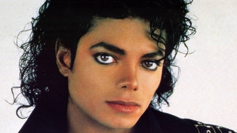 Bιογράφος του Μάικλ Τζάκσον ισχυρίζεται ότι βρήκε αποδεικτικά στοιχεία που  αντικρούουν τα περί κακοποίησης ανηλίκων