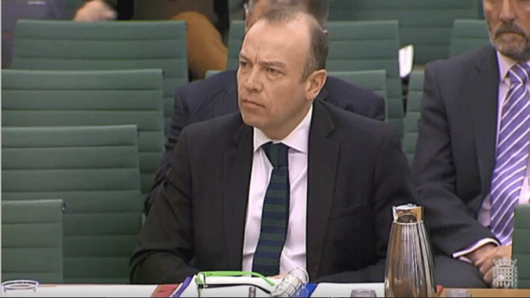 Παραιτήθηκε ο υφυπουργός Brexit Κρις Χίτον-Χάρις