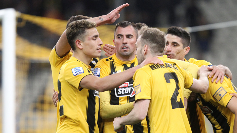 Κύπελλο: Η ΑΕΚ νίκησε 2-0 τη Λαμία και «βλέπει» τελικό