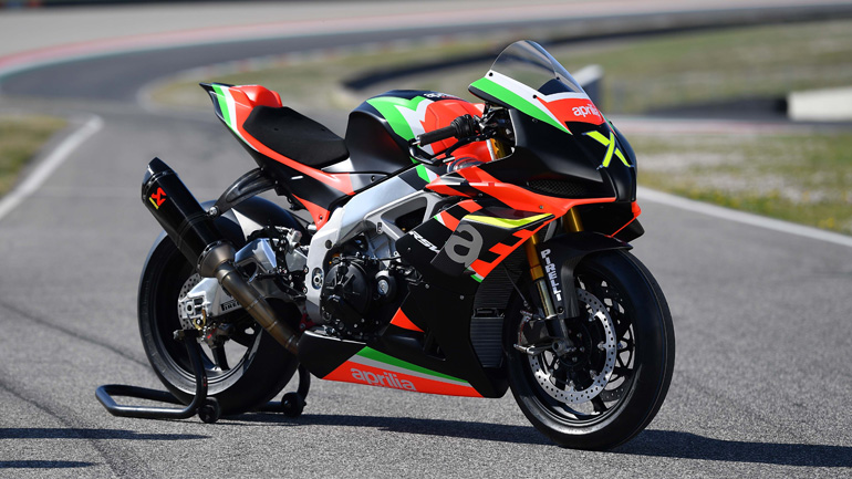 Aprilia RSV4 X: Ένα ακόμα αγωνιστικό όνειρο εαρινής νυκτός