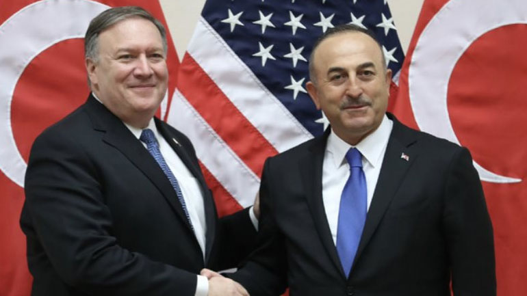 Οι αμερικανικές «ανησυχίες» βρέθηκαν στο επίκεντρο της συνάντησης Πομπέο-Τσαβούσογλου