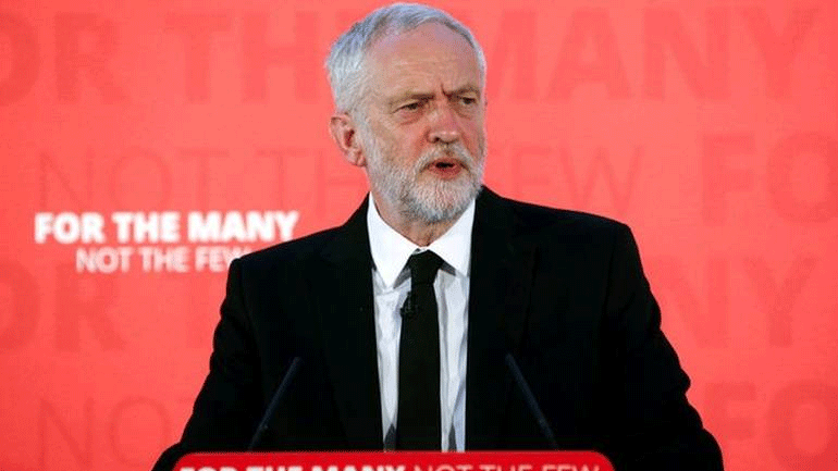 Βρετανία: Οι Εργατικοί καλούν τη Μέι να προτείνει «πραγματικές αλλαγές» στη Συμφωνία Αποχώρησης