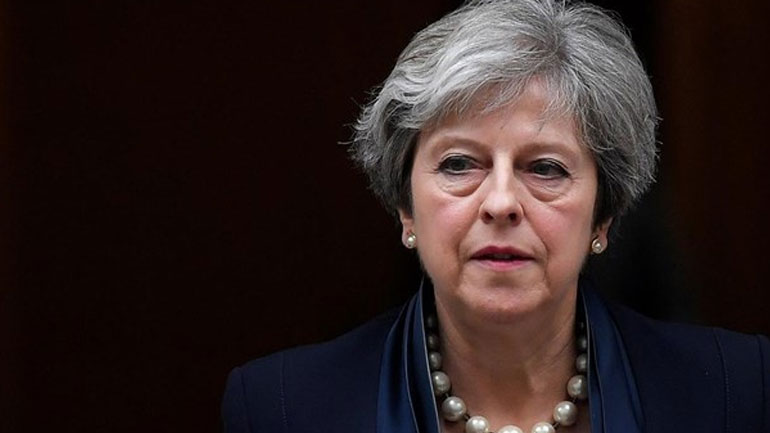 Η Μέι ζητεί παράταση έως 30 Ιουνίου για το Brexit