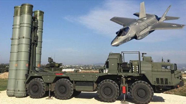 Πώς βλέπει η Μόσχα την κόντρα με τις ΗΠΑ για την αγορά από την Τουρκία των S-400