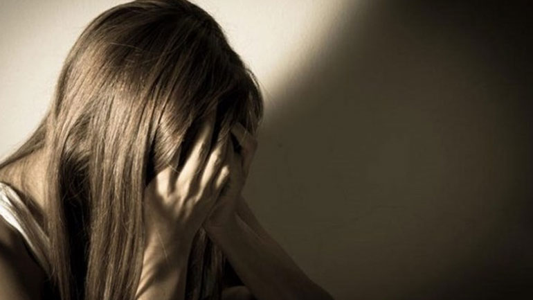 Απολογούνται σήμερα τα μέλη της οικογένειας που εξέδιδαν 25χρονη