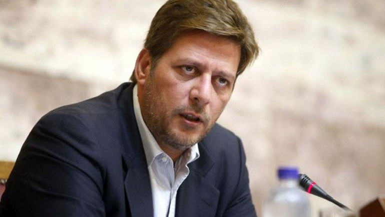 «Οι μετανάστες προξενούν επεισόδια στους χώρους υποδοχής και φιλοξενίας και η κυβέρνηση παρακολουθεί απαθής»