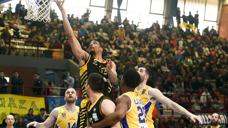 Δύσκολη εκτός έδρας νίκη για την ΑΕΚ, 100-94 το Λαύριο στην παράταση