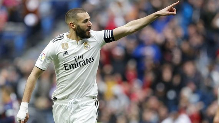 Ο Μπενζεμά έφερε την ανατροπή, 2-1 η Ρεάλ την Εϊμπάρ