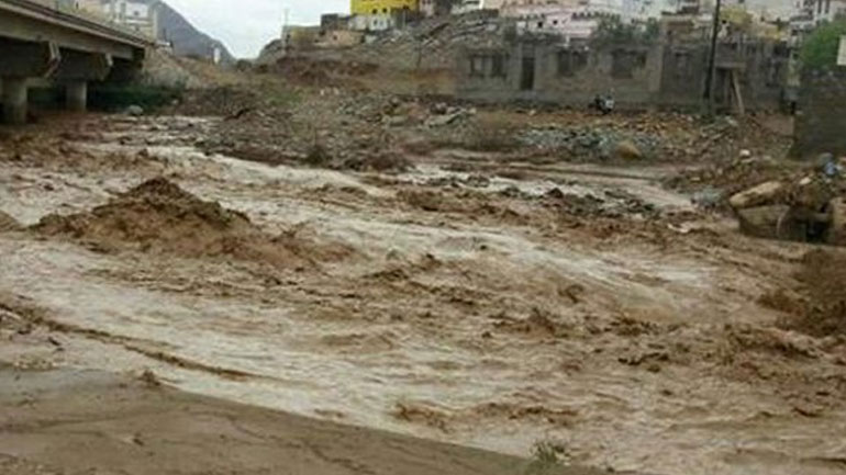 Ιράν: Συνεχίζονται οι βροχοπτώσεις – Εκκενώνονται οι πόλεις που απειλούνται από τις πλημμύρες