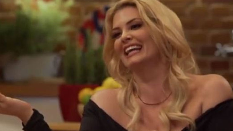 Μαρία Κορινθίου: «Ο Αϊβάζης μου έκανε πρόταση γάμου μετά από μία εβδομάδα σχέσης»