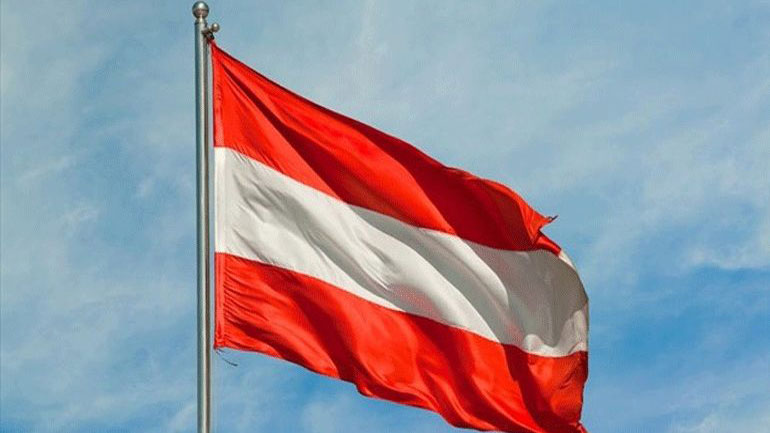 Η Αυστρία θα παρατείνει τους συνοριακούς ελέγχους με την Ουγγαρία και τη Σλοβενία