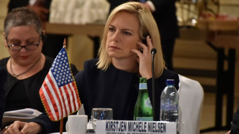 CBS News: Η υπουργός Εσωτερικής Ασφαλείας Κίρστεν Νίλσεν αναμένεται να παραιτηθεί CBS News: Η υπουργός Εσωτερικής Ασφαλείας Κίρστεν Νίλσεν αναμένεται να παραιτηθεί