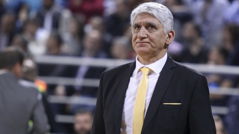 Ο Παναγιώτης Γιαννάκης στην Πτολεμαΐδα για το καλοκαιρινό σχολείο μπάσκετ που υποστηρίζει η ΔΕΗ