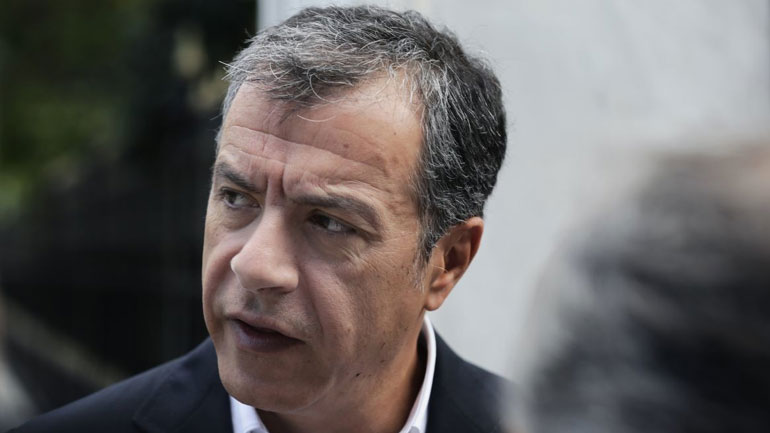 Για τα λεωφορεία χωρίς οδηγό ενημερώθηκε ο Στ. Θεοδωράκης από τον δήμαρχο Τρικκαίων