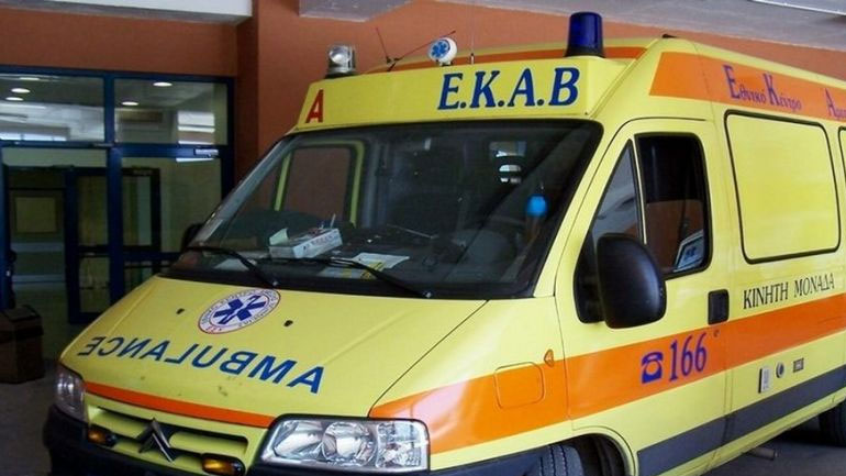 Νεκρός ηλικιωμένος που έπεσε από τον δεύτερο όροφο πολυκατοικίας στο κέντρο της Θεσσαλονίκης