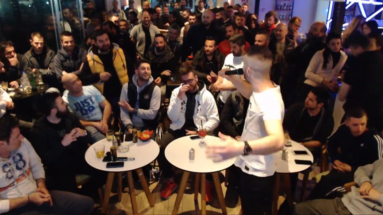 Live συζήτηση με πολύ κόσμο... παντού!