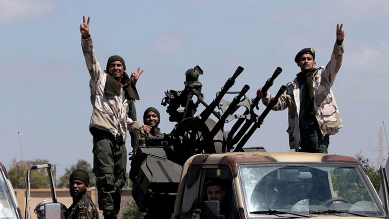 Λιβύη: 32 νεκροί από την έναρξη της στρατιωτικής επιχείρησης των δυνάμεων του στρατάρχη Χάφταρ