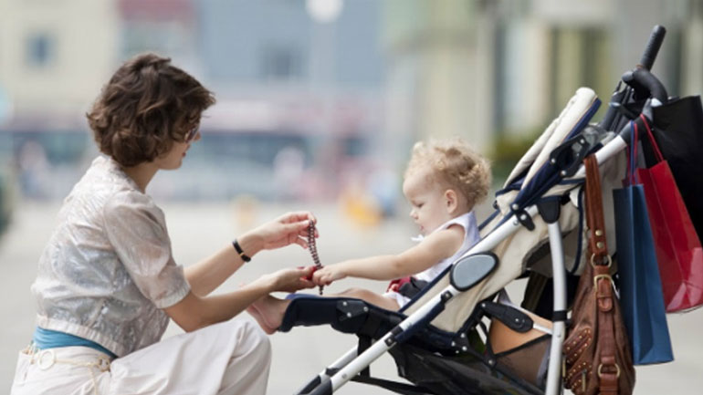 Το πιο συχνό λάθος που κάνουν οι γονείς με το καρότσι
