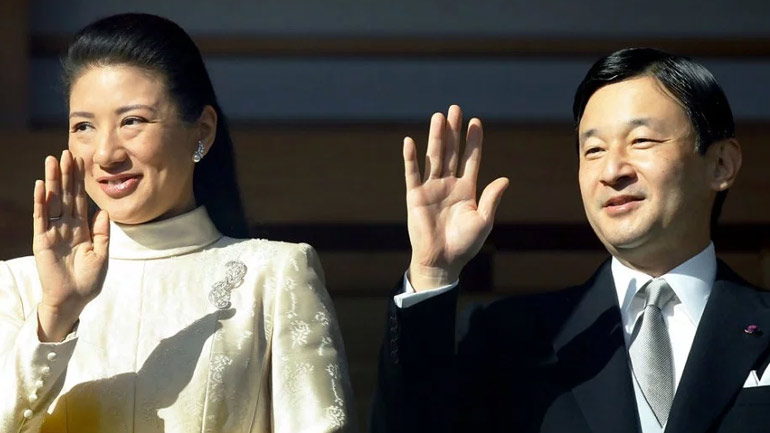 Ιαπωνία: Μετάξια, σκήπτρα και ιερά αντικείμενα για τον νέο αυτοκράτορα Ιαπωνία: Μετάξια, σκήπτρα και ιερά αντικείμενα για τον νέο αυτοκράτορα