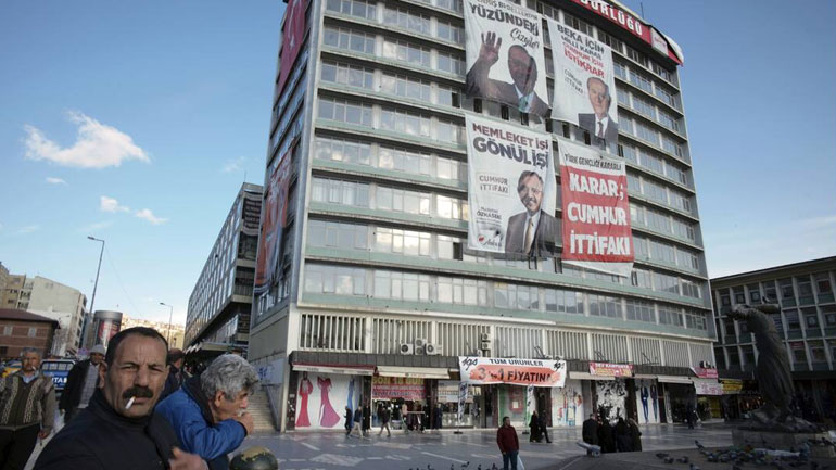 Τουρκία: Απερρίφθη το αίτημα του AKP για επανακαταμέτρηση των ψήφων σε περιφέρειες της Κωνσταντινούπολης