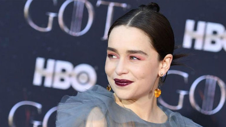 Οι πρώτες φωτογραφίες της Emilia Clarke μετά το εγκεφαλικό!