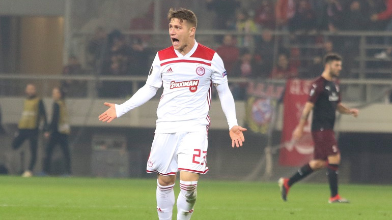 Επιμένουν στην Αγγλία ότι η Λέστερ ενδιαφέρεται για τον Κούτρη