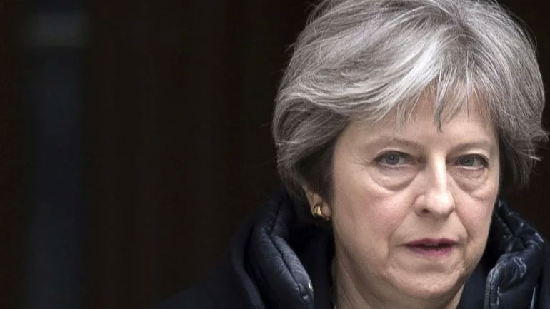 Brexit: «Ναι» σε μεγαλύτερη παράταση λέει η Μέι