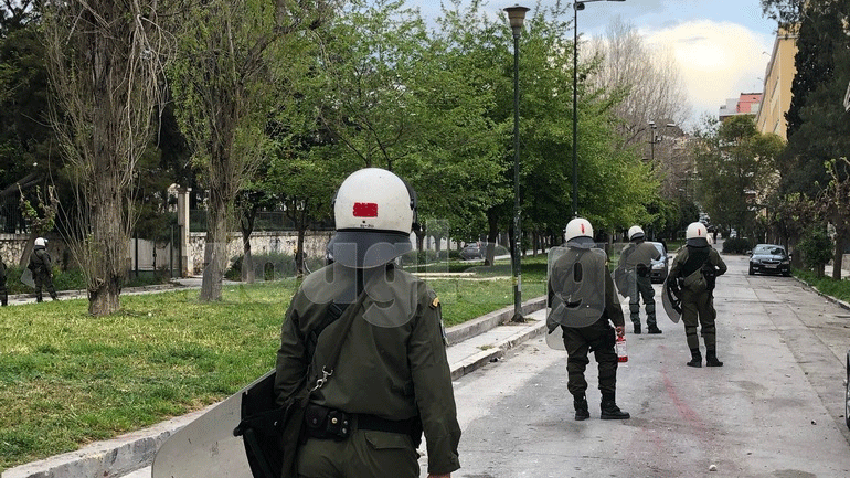 Επεισόδια στην Τοσίτσα – Κλειστή η Πατησίων