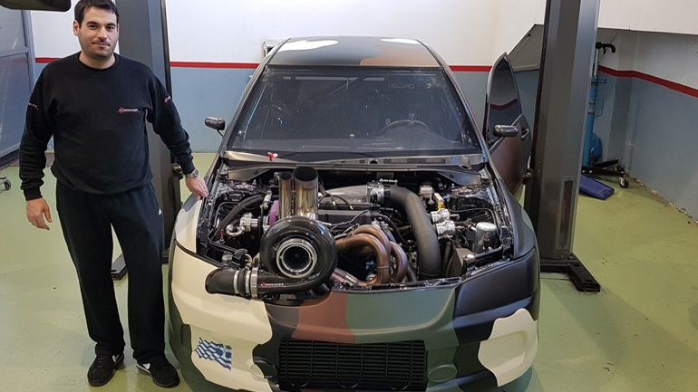 Έτοιμος για νέο παγκόσμιο ρεκόρ ο Σπύρος Πανόπουλος με το… τέρας των 3.000 ίππων