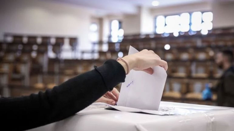 Φοιτητικές εκλογές: Νίκη της ΔΑΠ δείχνουν τα αποτελέσματα