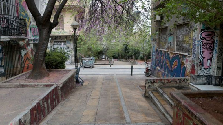 Συγκέντρωση κατοίκων το απόγευμα στα Εξάρχεια