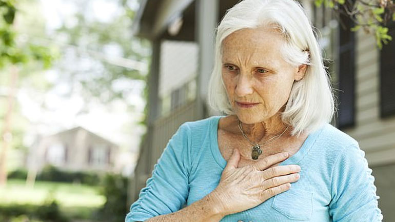 Υψηλότερος ο κίνδυνος αιμορραγικού εγκεφαλικού για τις γυναίκες με πολύ χαμηλή «κακή» χοληστερίνη