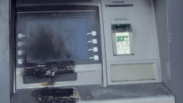 Έκρηξη σε ΑΤΜ στην Παλλήνη