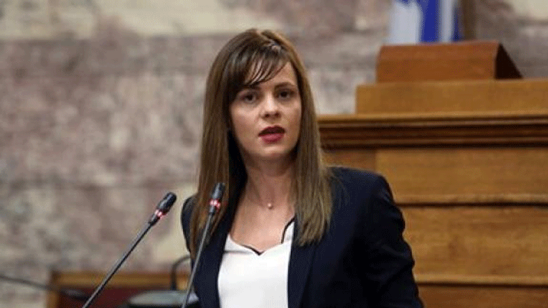 Αχτσιόγλου: «Ντροπιαστική η αντίδραση της ΝΔ στην υπόθεση Novartis»