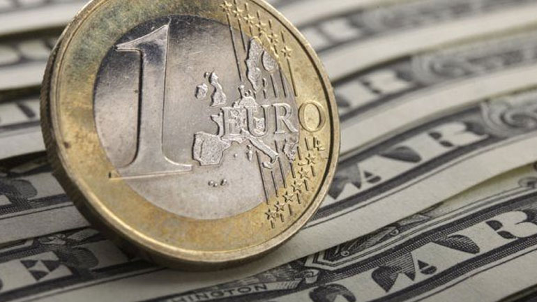 H ενδεικτική ισοτιμία ευρώ/δολαρίου διαμορφώθηκε στα 1,1321 δολάρια