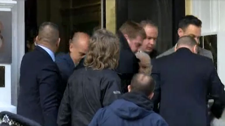 Το «αποκλειστικό» της σύλληψης του Τζ. Ασάνζ, επιτυχία ενός μικρού πρακτορείου ειδήσεων