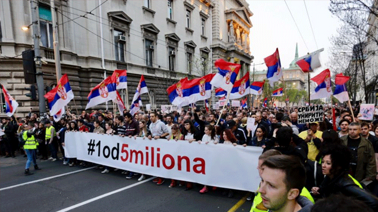 Σερβία: Όλα έτοιμα στο Βελιγράδι για τη συγκέντρωση κατά του Βούτσιτς