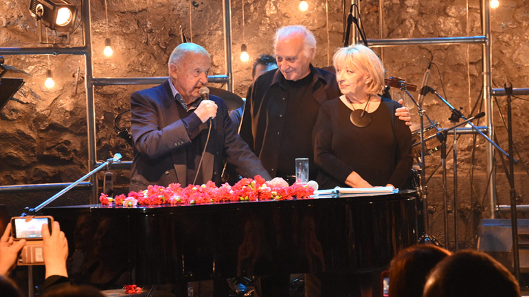 Ο Γιώργος Χατζηνάσιος και η Αλέκα Κανελλίδου γεμίζουν ασφυκτικά κάθε Σάββατο και Κυριακή τις Γραμμές!