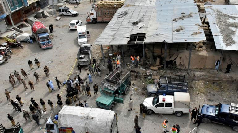 Πακιστάν: Το Ισλαμικό Κράτος πίσω από την πολύνεκρη επίθεση σε υπαίθρια λαχαναγορά στην πόλη Κουέτα