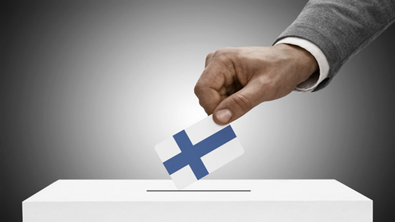 Στις κάλπες προσέρχονται σήμερα οι Φινλανδοί Στις κάλπες προσέρχονται σήμερα οι Φινλανδοί