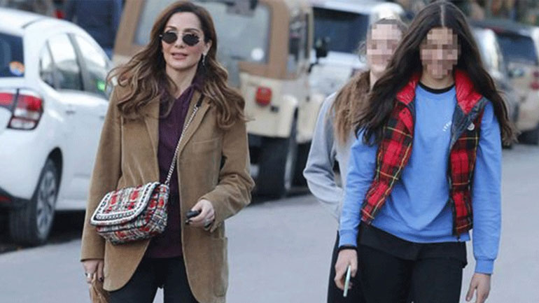 Δέσποινα Βανδή: Η συγκίνησή της όταν άκουσε την κόρη της να τραγουδά!