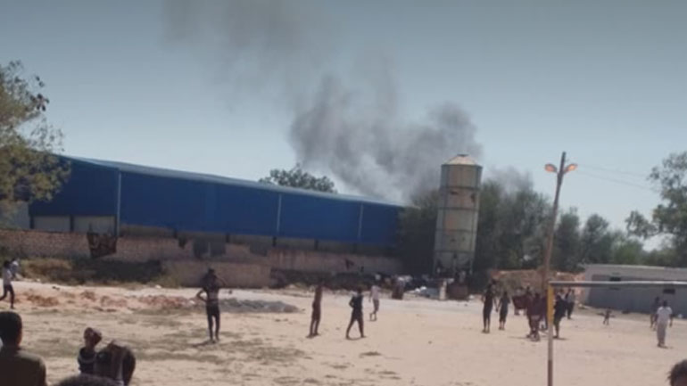 Μαίνονται οι μάχες στη Λιβύη