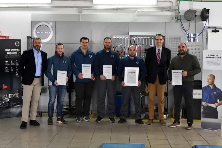 To team της  εταιρείας Παπαδόπουλος Α.Ε. στη Λάρισα