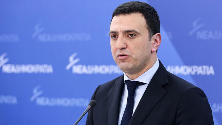 Κικίλιας: Η κ. Παπακώστα θυμίζει Μαρία Αντουανέτα που έλεγε στον κόσμο που δεν είχε ψωμί, να φάει παντεσπάνι