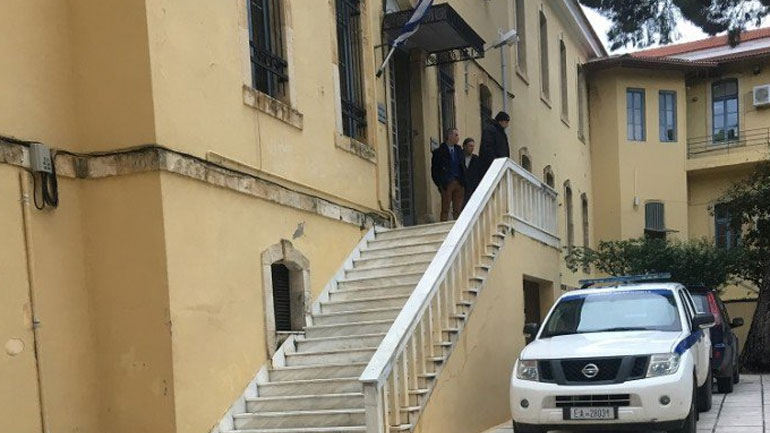 Καταδικάστηκαν οι Γερμανοί αξιωματικοί που κατέβασαν την ελληνική σημαία στα Χανιά